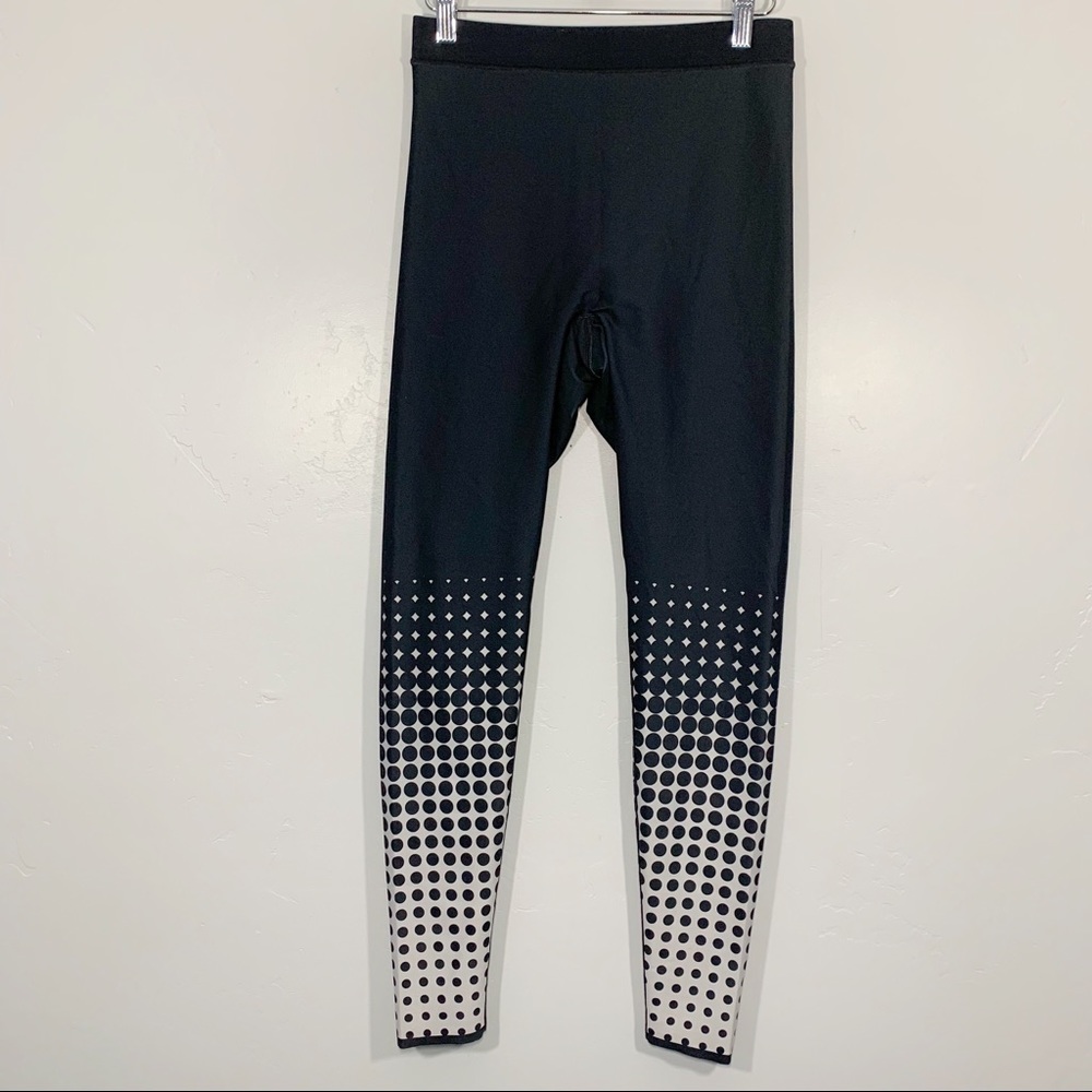 ULTRACOR | Black White Polka Dot Yoga Leggings